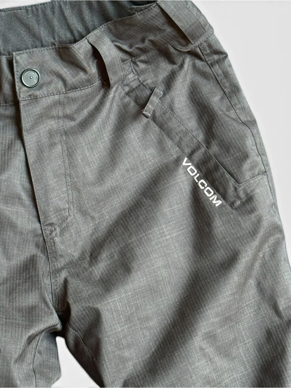 Volcom Kids Black Snowboard Pants Insulated Size XL 15/16